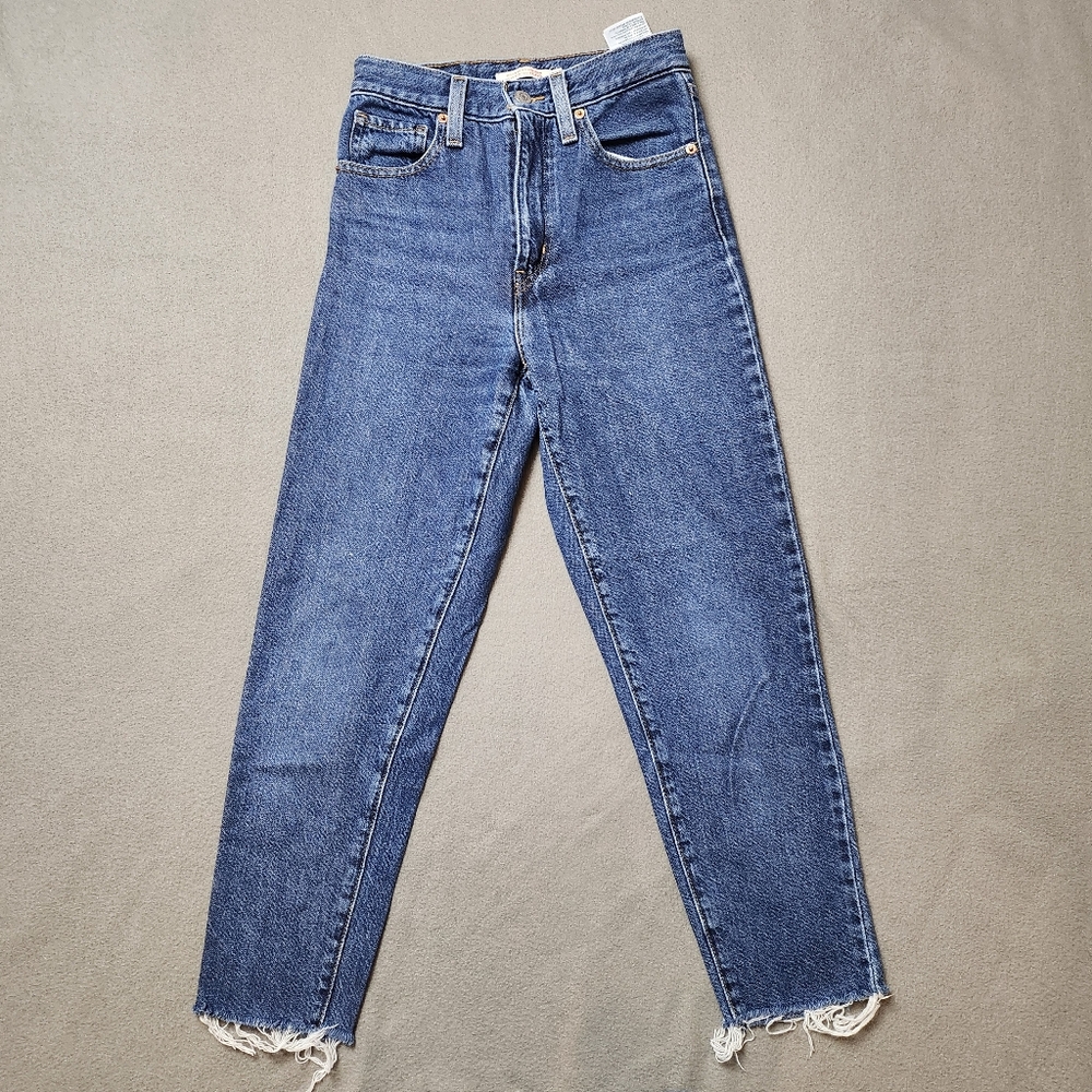 Levi’s High Waisted Mom Jean Cropped Sz 24